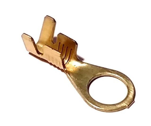 Konektor s očkom na konci kábla