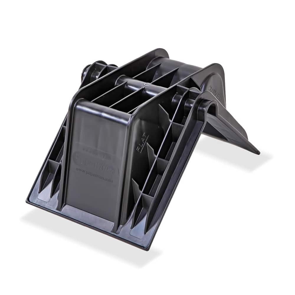 Ochranná lišta (spanifer) na upevnenie nákladu z pevného plastu