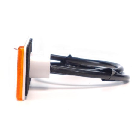 Pozičné svetlo s prizmovým dizajnom v žltej farbe a LED technológiou