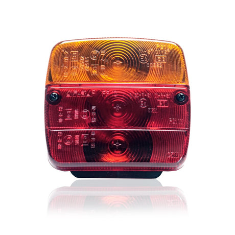 Lampa pre príves 3 funkčná